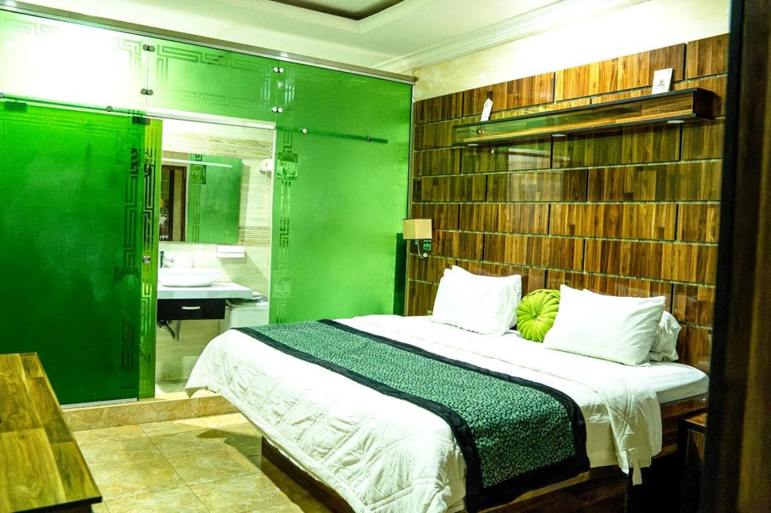 Presidential Suite image 1